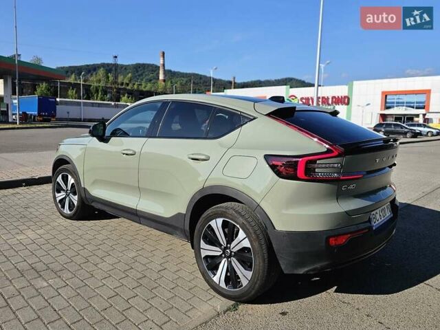 Зеленый Вольво C40 Recharge, объемом двигателя 0 л и пробегом 14 тыс. км за 37000 $, фото 1 на Automoto.ua