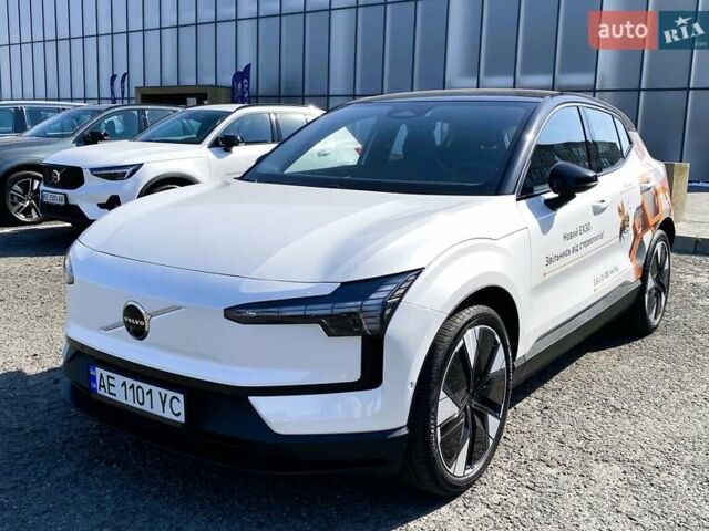 Білий Вольво EX30, об'ємом двигуна 0 л та пробігом 2 тис. км за 44077 $, фото 1 на Automoto.ua