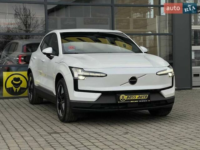 Белый Вольво EX30, объемом двигателя 0 л и пробегом 17 тыс. км за 27500 $, фото 1 на Automoto.ua