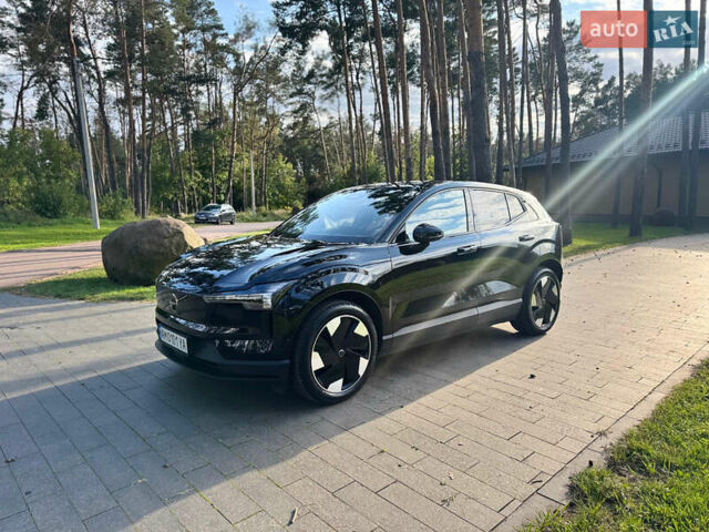 Черный Вольво EX30, объемом двигателя 0 л и пробегом 18 тыс. км за 29900 $, фото 1 на Automoto.ua