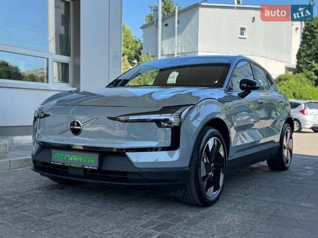 Серый Вольво EX30, объемом двигателя 0 л и пробегом 12 тыс. км за 26900 $, фото 1 на Automoto.ua
