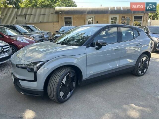 Серый Вольво EX30, объемом двигателя 0 л и пробегом 1 тыс. км за 42500 $, фото 1 на Automoto.ua