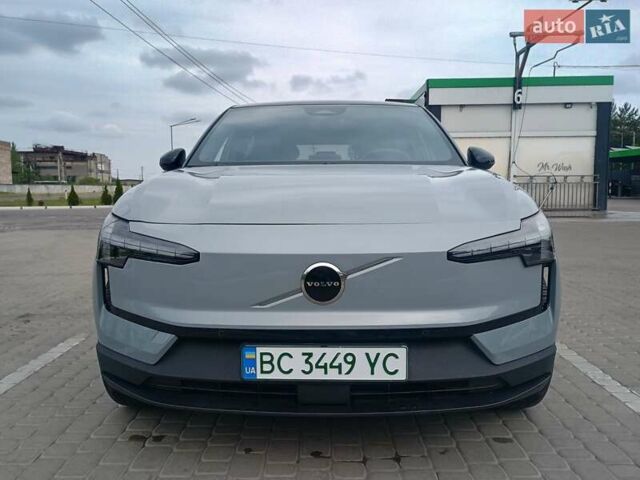 Серый Вольво EX30, объемом двигателя 0 л и пробегом 7 тыс. км за 29749 $, фото 1 на Automoto.ua