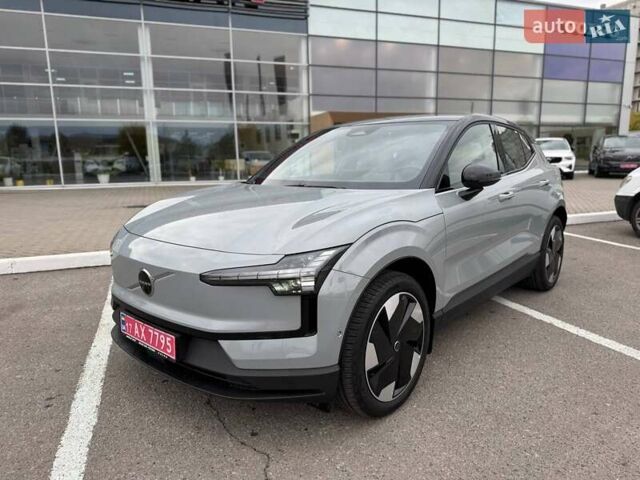 Серый Вольво EX30, объемом двигателя 0 л и пробегом 2 тыс. км за 42593 $, фото 1 на Automoto.ua