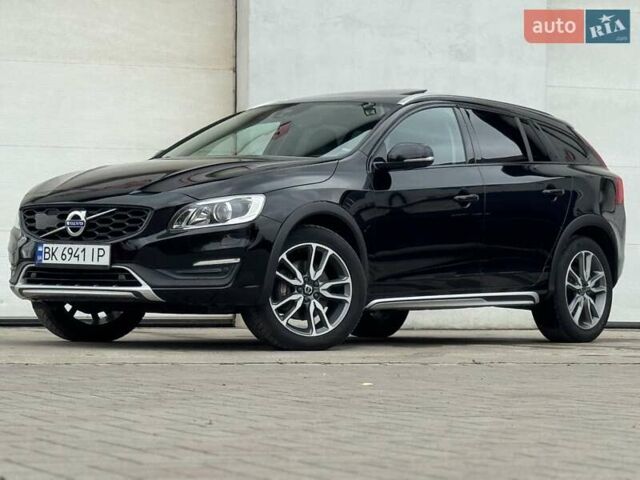 Вольво V60 Cross Country 2018 в Сарнах на Automoto.ua Черный Вольво V60 Cross Country, объемом двигателя 2 л и пробегом 77 тыс. км за 17400 $, фото 1 на Automoto.ua