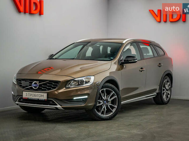 Вольво V60 Cross Country, об'ємом двигуна 2.4 л та пробігом 81 тис. км за 21291 $, фото 1 на Automoto.ua
