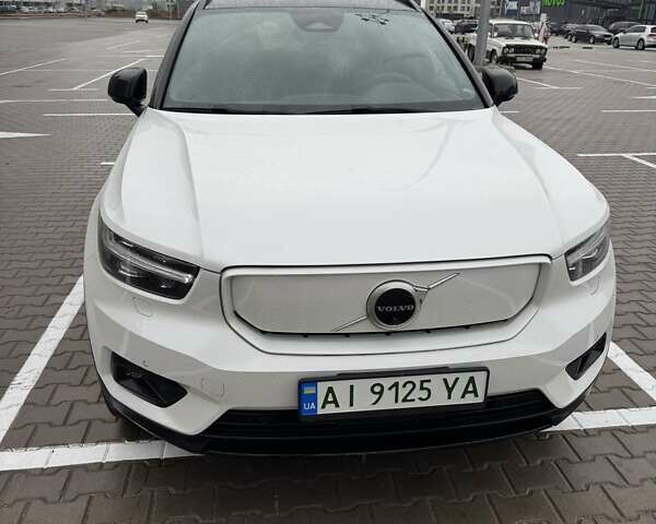 Білий Вольво XC40 Recharge, об'ємом двигуна 0 л та пробігом 22 тис. км за 26700 $, фото 1 на Automoto.ua