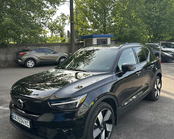 Черный Вольво XC40 Recharge, объемом двигателя 0 л и пробегом 29 тыс. км за 31300 $, фото 1 на Automoto.ua