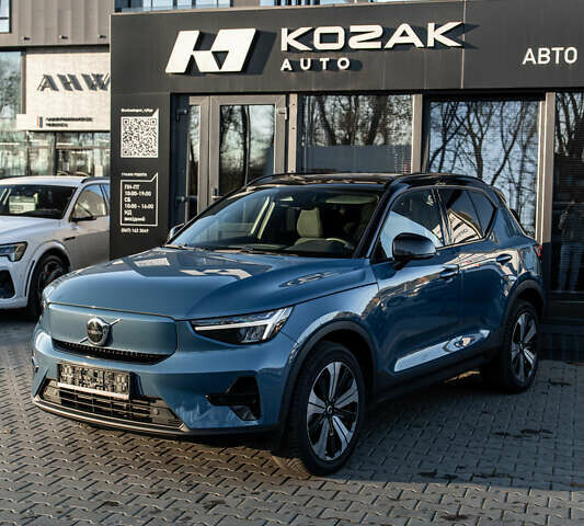 Синий Вольво XC40 Recharge, объемом двигателя 0 л и пробегом 158 тыс. км за 23800 $, фото 1 на Automoto.ua