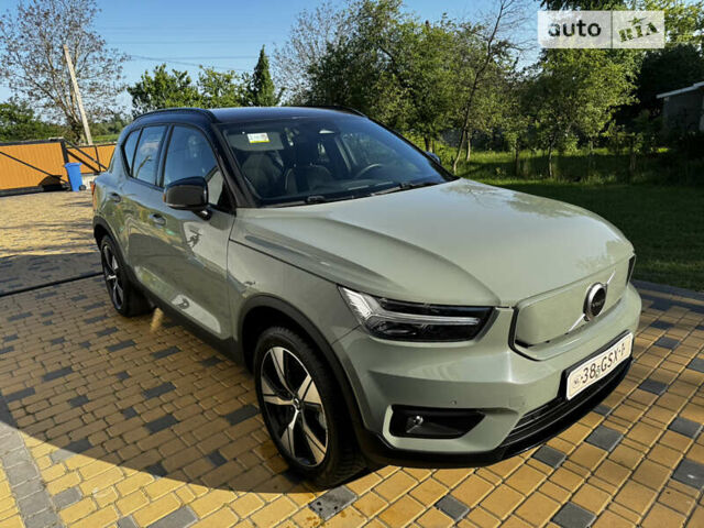 Зеленый Вольво XC40 Recharge, объемом двигателя 0 л и пробегом 51 тыс. км за 29600 $, фото 1 на Automoto.ua