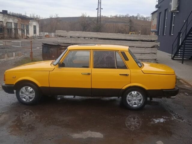Желтый Вартбург 1.3, объемом двигателя 1.3 л и пробегом 55 тыс. км за 604 $, фото 1 на Automoto.ua