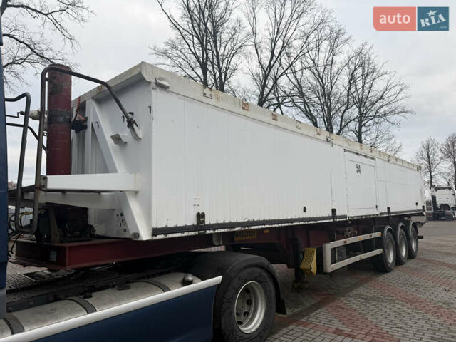 Красный Виелтон НВ, объемом двигателя 0 л и пробегом 0 тыс. км за 17000 $, фото 1 на Automoto.ua