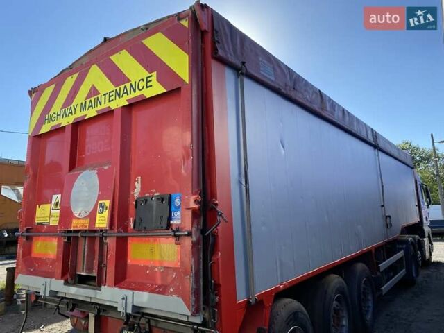 Красный Вилкокс Tipper LTD, объемом двигателя 0 л и пробегом 390 тыс. км за 23500 $, фото 1 на Automoto.ua