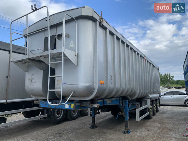 Синій Вілкокс Tipper LTD, об'ємом двигуна 0 л та пробігом 100 тис. км за 25000 $, фото 1 на Automoto.ua
