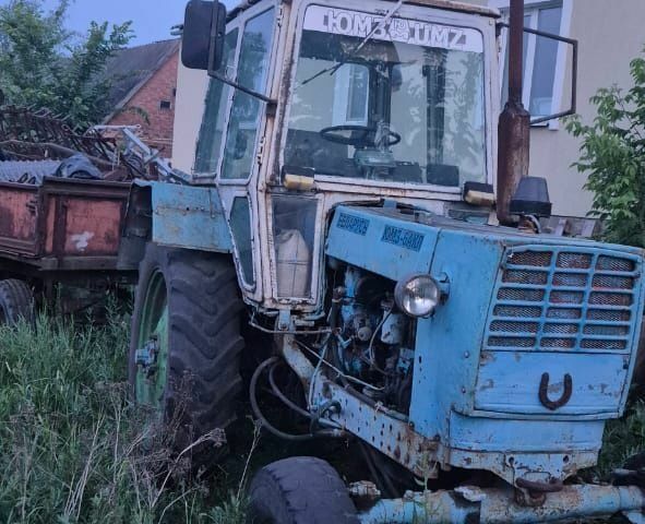 Синий ЮМЗ 6АКЛ, объемом двигателя 4.94 л и пробегом 10 тыс. км за 5079 $, фото 1 на Automoto.ua