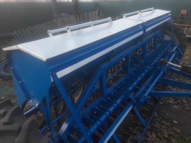 ЮМЗ Другая, объемом двигателя 4.6 л и пробегом 0 тыс. км за 2000 $, фото 1 на Automoto.ua