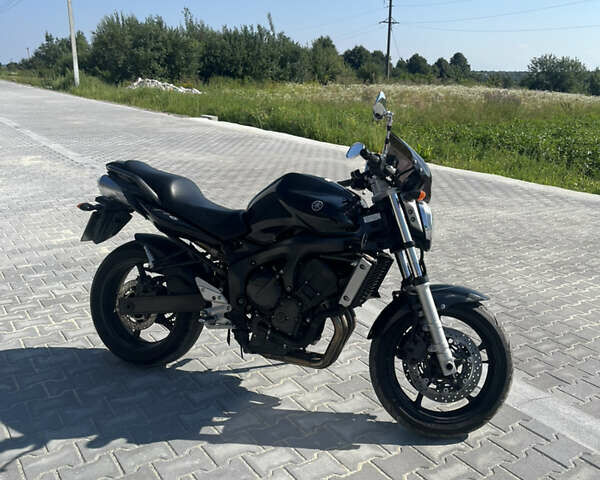 Черный Ямаха Ф, объемом двигателя 0.6 л и пробегом 34 тыс. км за 4599 $, фото 1 на Automoto.ua