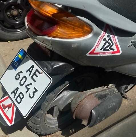 Ямаха Гранд Аксіс 2003 у Харкові на Automoto.ua Сірий Ямаха Гранд Аксіс, об'ємом двигуна 0 л та пробігом 250 тис. км за 605 $, фото 1 на Automoto.ua