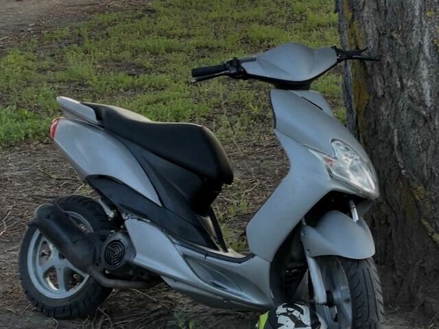 Ямаха Джог Р, об'ємом двигуна 0 л та пробігом 200 тис. км за 868 $, фото 1 на Automoto.ua