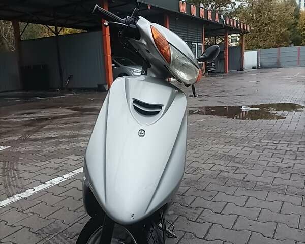 Серый Ямаха Джог, объемом двигателя 0.05 л и пробегом 45 тыс. км за 529 $, фото 1 на Automoto.ua