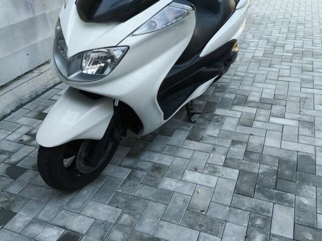 Ямаха Маджести, объемом двигателя 0.4 л и пробегом 0 тыс. км за 2400 $, фото 1 на Automoto.ua