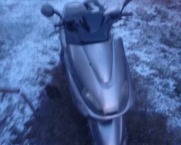 Серый Ямаха Маджести, объемом двигателя 0 л и пробегом 23 тыс. км за 250 $, фото 1 на Automoto.ua