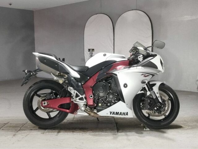 Ямаха R1, об'ємом двигуна 1 л та пробігом 0 тис. км за 9500 $, фото 1 на Automoto.ua