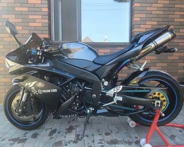 Ямаха R1, об'ємом двигуна 1 л та пробігом 14 тис. км за 8700 $, фото 1 на Automoto.ua
