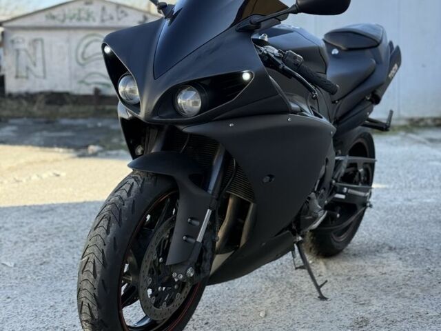 Ямаха R1, об'ємом двигуна 1 л та пробігом 0 тис. км за 6500 $, фото 1 на Automoto.ua