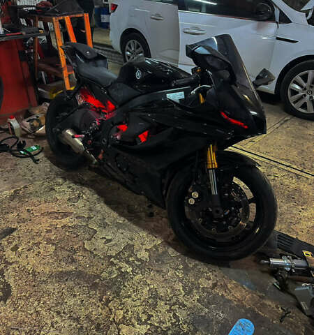 Черный Ямаха Р6, объемом двигателя 0.6 л и пробегом 26 тыс. км за 13000 $, фото 1 на Automoto.ua