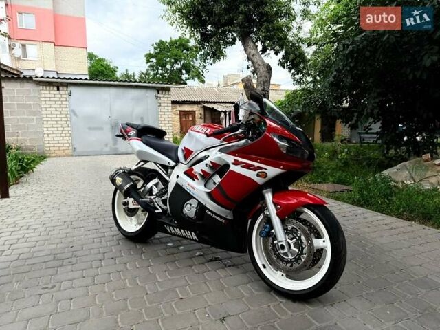 Ямаха R6 2000 у Знаменке на Automoto.ua Червоний Ямаха R6, об'ємом двигуна 0.6 л та пробігом 43 тис. км за 4300 $, фото 1 на Automoto.ua
