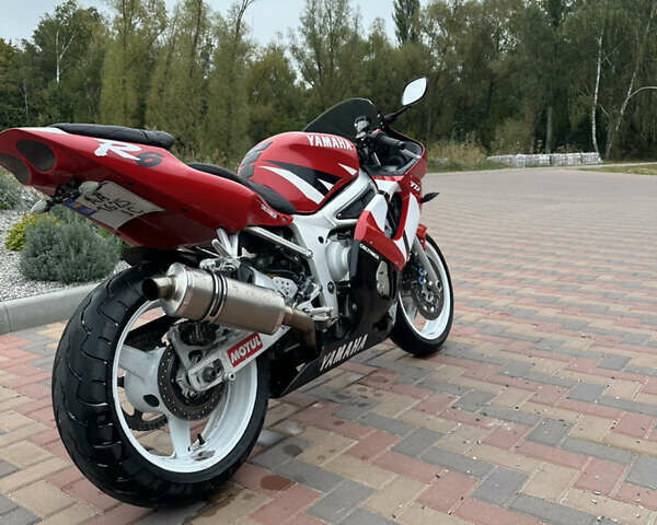 Червоний Ямаха R6, об'ємом двигуна 0.6 л та пробігом 47 тис. км за 4500 $, фото 1 на Automoto.ua