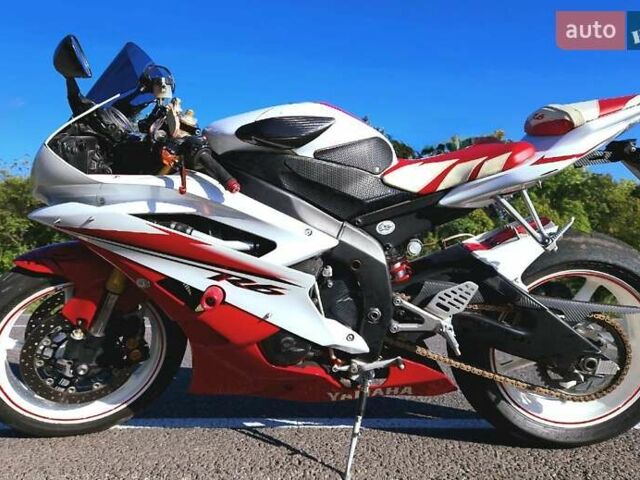 Красный Ямаха Р6, объемом двигателя 0 л и пробегом 42 тыс. км за 7700 $, фото 1 на Automoto.ua