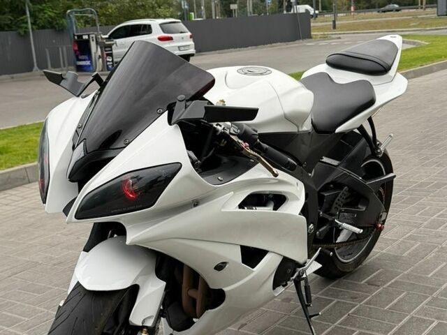 Ямаха R6, об'ємом двигуна 0.6 л та пробігом 30 тис. км за 8000 $, фото 1 на Automoto.ua