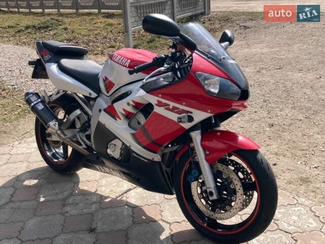 Ямаха R6, об'ємом двигуна 0.6 л та пробігом 47 тис. км за 4799 $, фото 1 на Automoto.ua