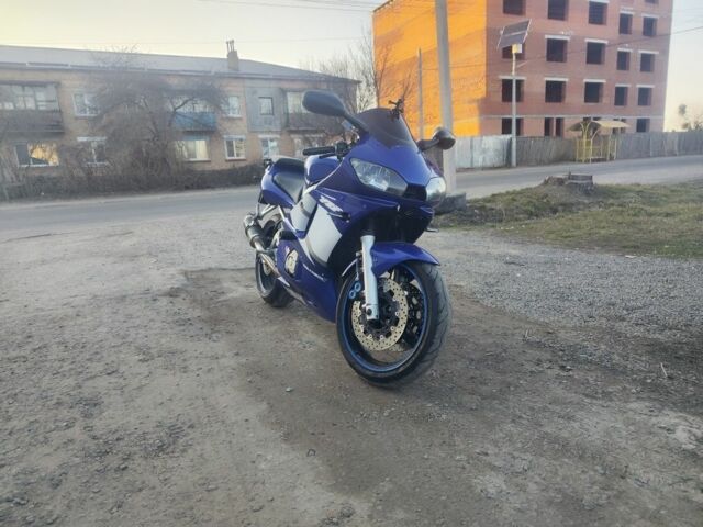 Ямаха R6, об'ємом двигуна 0.6 л та пробігом 0 тис. км за 5000 $, фото 1 на Automoto.ua