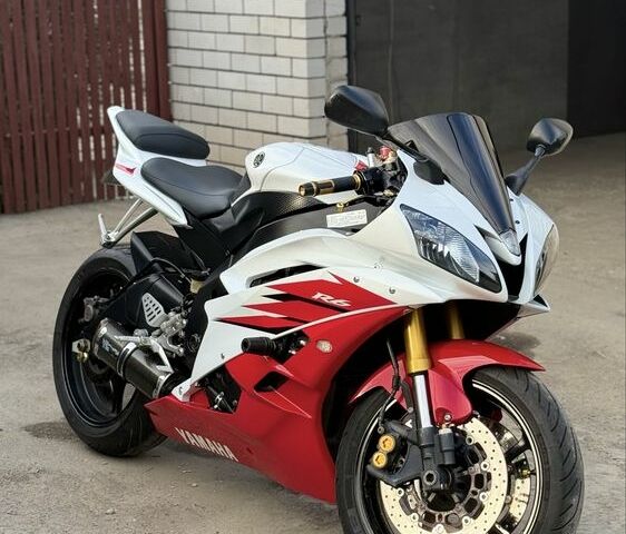 Ямаха R6, об'ємом двигуна 0.6 л та пробігом 0 тис. км за 8500 $, фото 1 на Automoto.ua