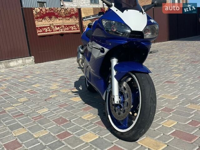 Синий Ямаха Р6, объемом двигателя 0.6 л и пробегом 48 тыс. км за 3500 $, фото 1 на Automoto.ua