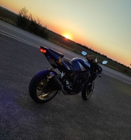 Синій Ямаха R6, об'ємом двигуна 0.6 л та пробігом 56 тис. км за 2000 $, фото 1 на Automoto.ua