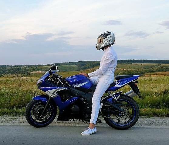 Синій Ямаха R6, об'ємом двигуна 0 л та пробігом 35 тис. км за 4400 $, фото 1 на Automoto.ua