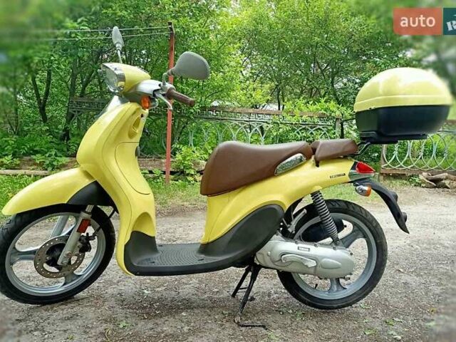 Желтый Ямаха Вай, объемом двигателя 0 л и пробегом 2 тыс. км за 855 $, фото 1 на Automoto.ua