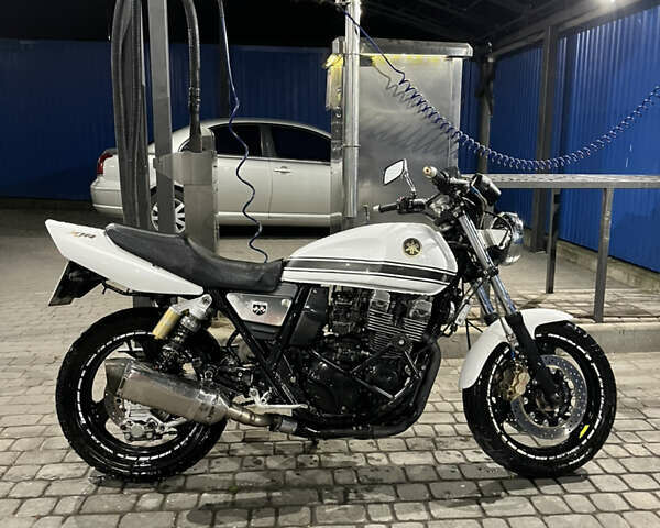 Белый Ямаха ХЖР, объемом двигателя 0.4 л и пробегом 50 тыс. км за 3100 $, фото 1 на Automoto.ua