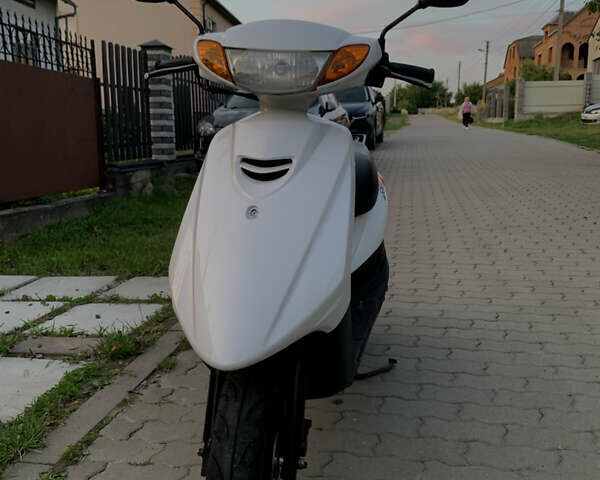 Белый Ямаха  Jog SA 39 ZR, объемом двигателя 0.05 л и пробегом 26 тыс. км за 739 $, фото 1 на Automoto.ua
