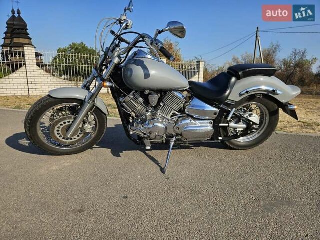 Серый Ямаха Drag Star 1100, объемом двигателя 1.1 л и пробегом 43 тыс. км за 6000 $, фото 1 на Automoto.ua
