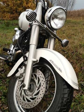 Белый Ямаха Drag Star 400, объемом двигателя 0.4 л и пробегом 30 тыс. км за 3800 $, фото 1 на Automoto.ua