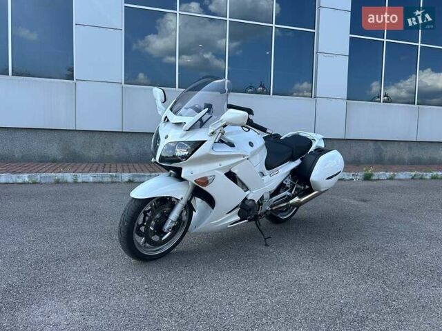 Белый Ямаха FJR 1300, объемом двигателя 1.3 л и пробегом 96 тыс. км за 6500 $, фото 1 на Automoto.ua
