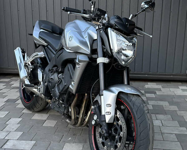 Сірий Ямаха FZ-1, об'ємом двигуна 1 л та пробігом 33 тис. км за 6400 $, фото 1 на Automoto.ua