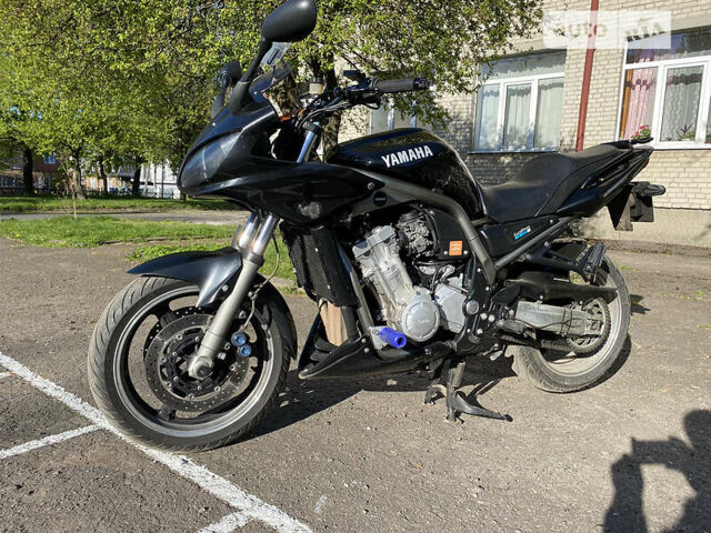 Черный Ямаха FZ1 Fazer, объемом двигателя 1 л и пробегом 65 тыс. км за 3500 $, фото 1 на Automoto.ua