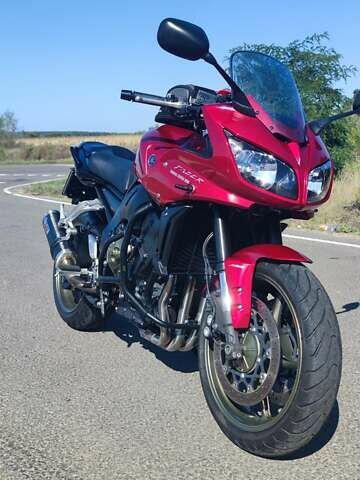 Ямаха FZ1 Fazer, об'ємом двигуна 0 л та пробігом 31 тис. км за 7900 $, фото 1 на Automoto.ua