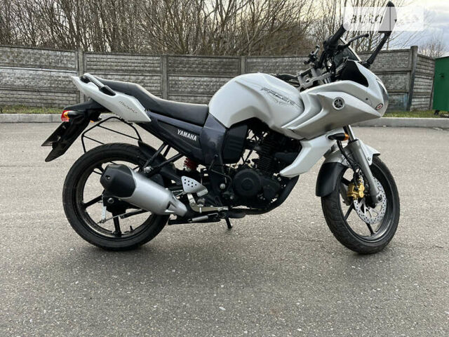 Сірий Ямаха FZ1 Fazer, об'ємом двигуна 0.15 л та пробігом 270 тис. км за 2100 $, фото 1 на Automoto.ua